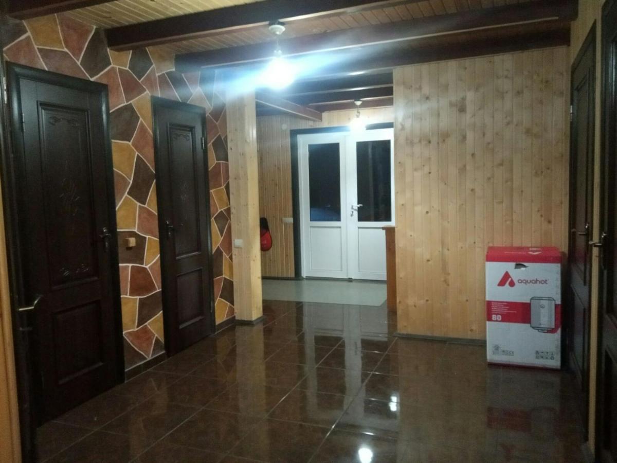 Сонячний Котедж 斯拉夫西克 外观 照片